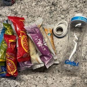 Cirkul Water Bottle W. Extra Lid & 13 Pods.